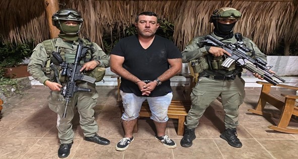 Gustavo Álvarez Téllez, alias «Gordo Tavo», fue capturado en una suntuosa finca de Cereté, Córdoba. «Los Salsas Mexicanos»