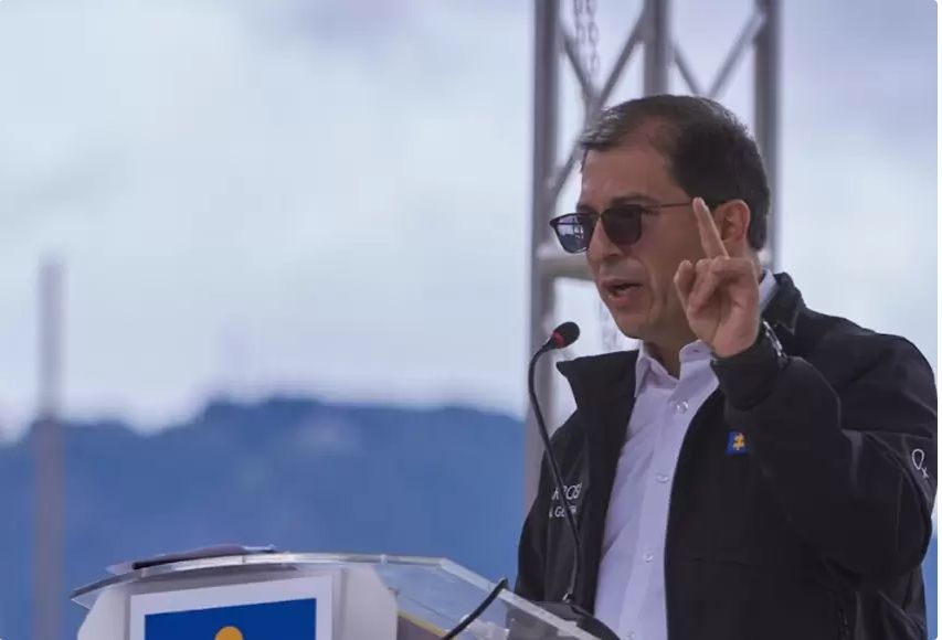 «La Paz Total no puede ser tramposa», dice el fiscal Francisco Barbosa.