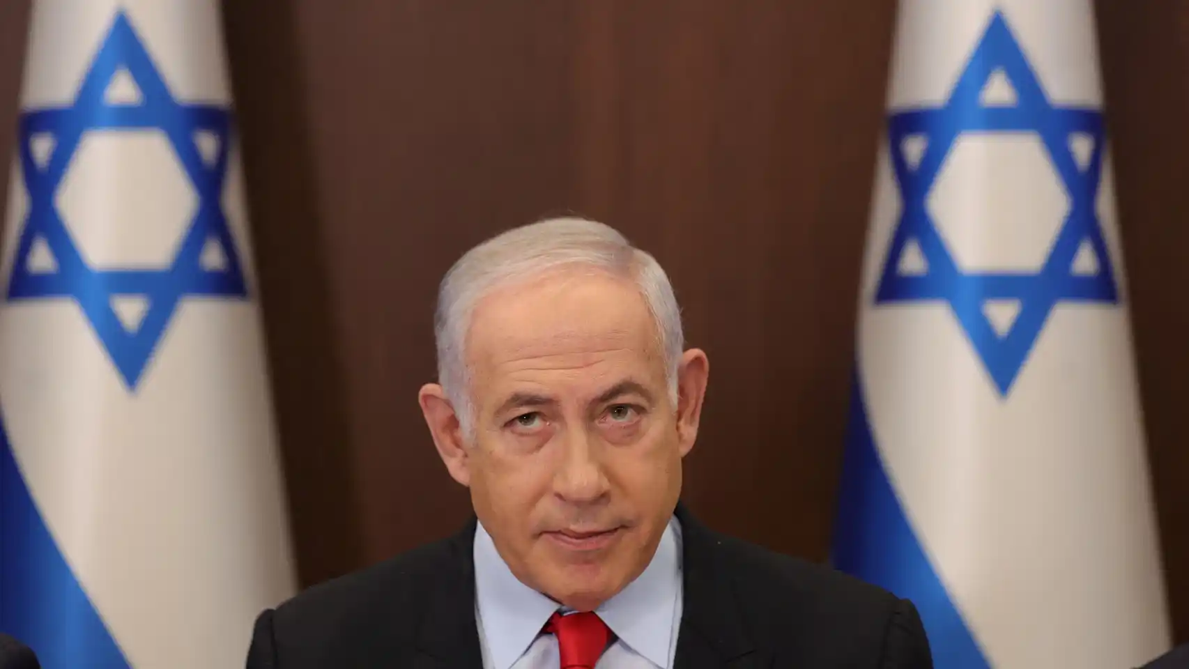 Benjamín Netanyahu, ultranacionalista, unido con los sionistas extremistas de israel. Defender a Petro y condenar a Hamás y al genocidio sionista