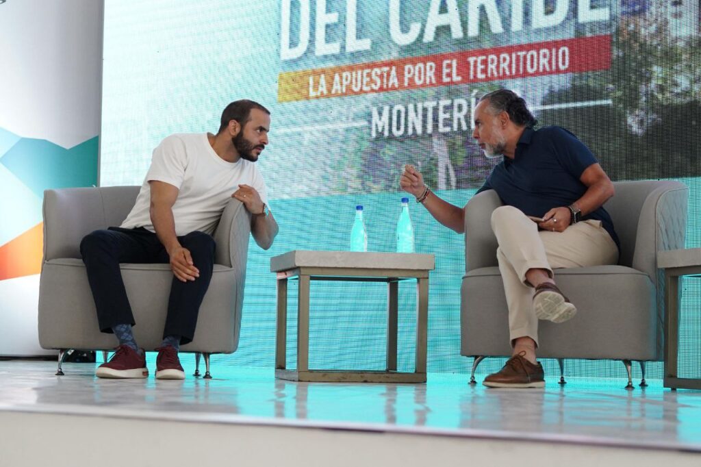 De sillón a sillón, el ministro del Interior Armando Benedetti le habla al gobernador de Córdoba, Erasmo Zuleta sobre la Apuesta por el territorio./Cortesía.