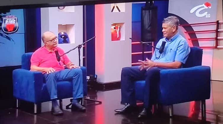 Aquí nuestro colega y amigo Estewil Quesada entrevista al maestro Jorge Humberto Klee: "el periodismo es mi vida" Adiós a Klee.