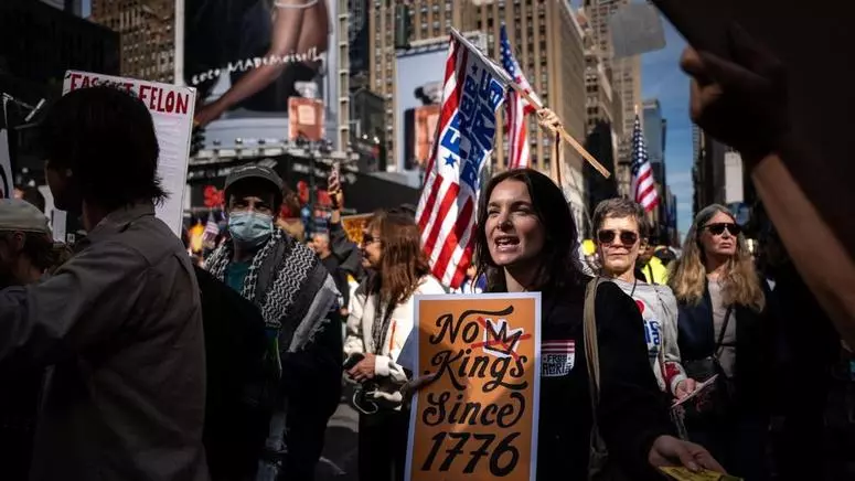 Manifestaciones contra autoritarismo de Trump. No Kings en Nueva York. Cortesía de Efe